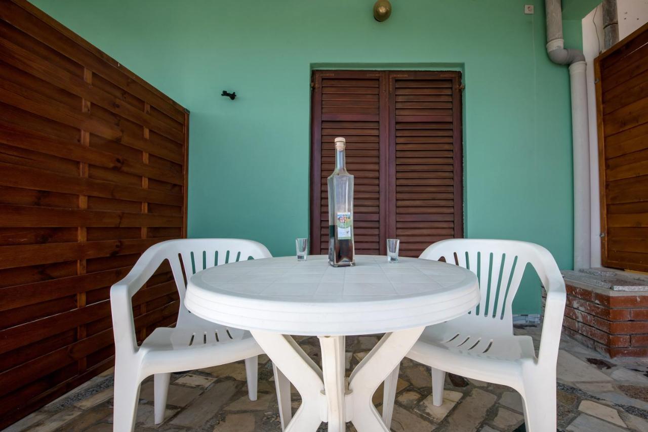 Picic Guesthouse Luka Kültér fotó